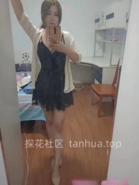 小巧娇嫩少妇晴天
