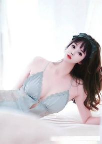 服务系颜值妹子