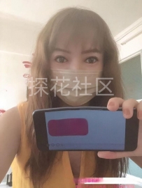 巨乳撩人少妇