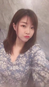 玲珑少妇
