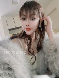 网红脸颜值妹子